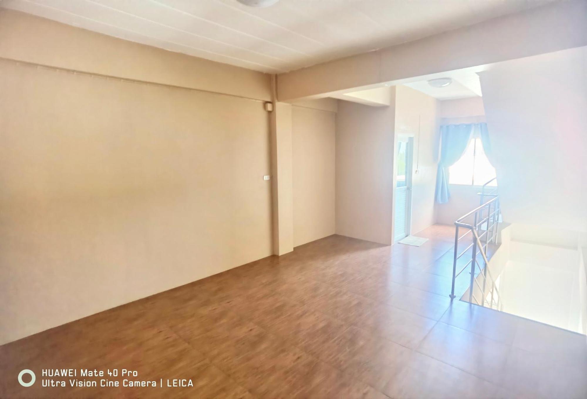 115 Townhouse 호텔 Ban Khlong Krang 외부 사진