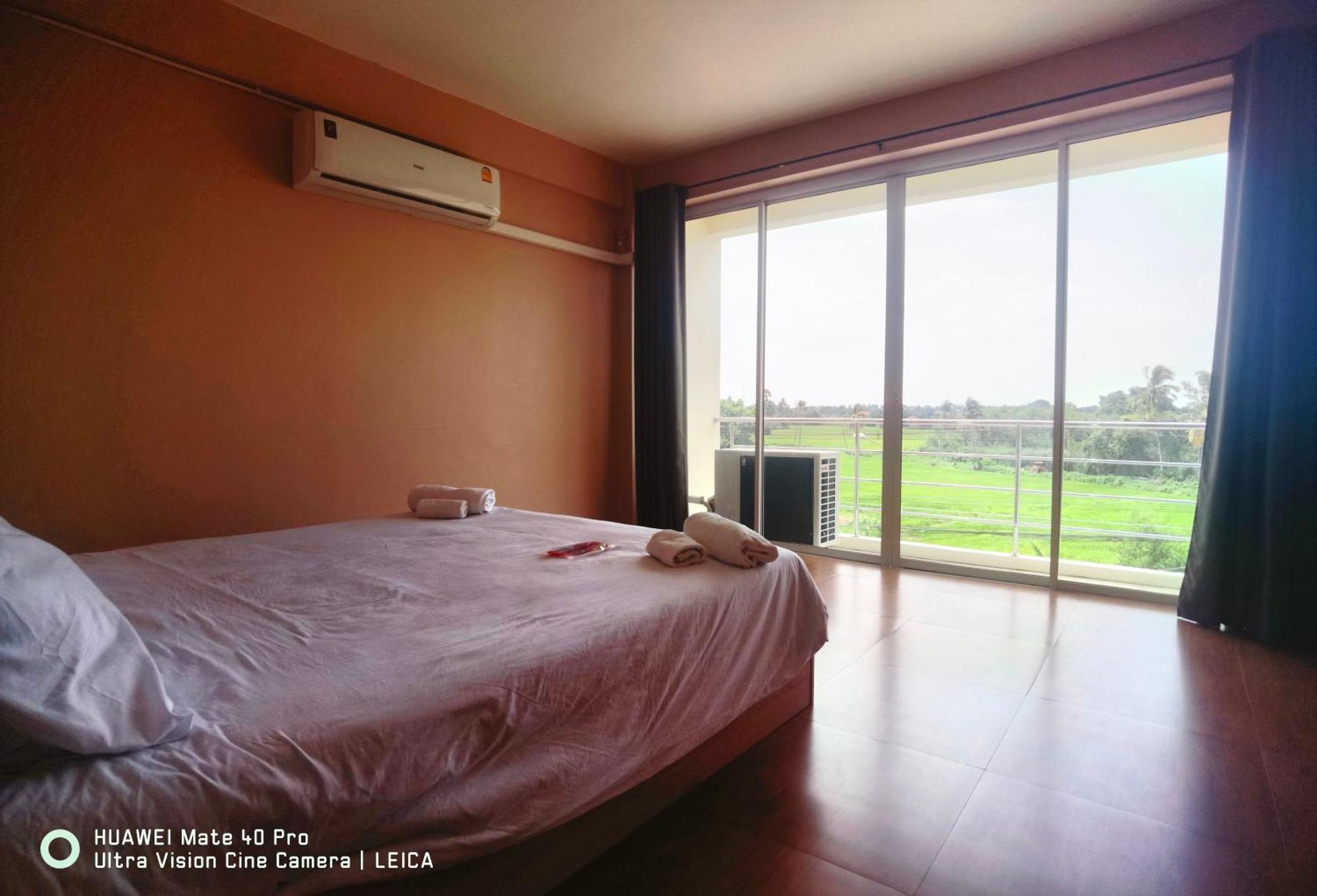 115 Townhouse 호텔 Ban Khlong Krang 외부 사진