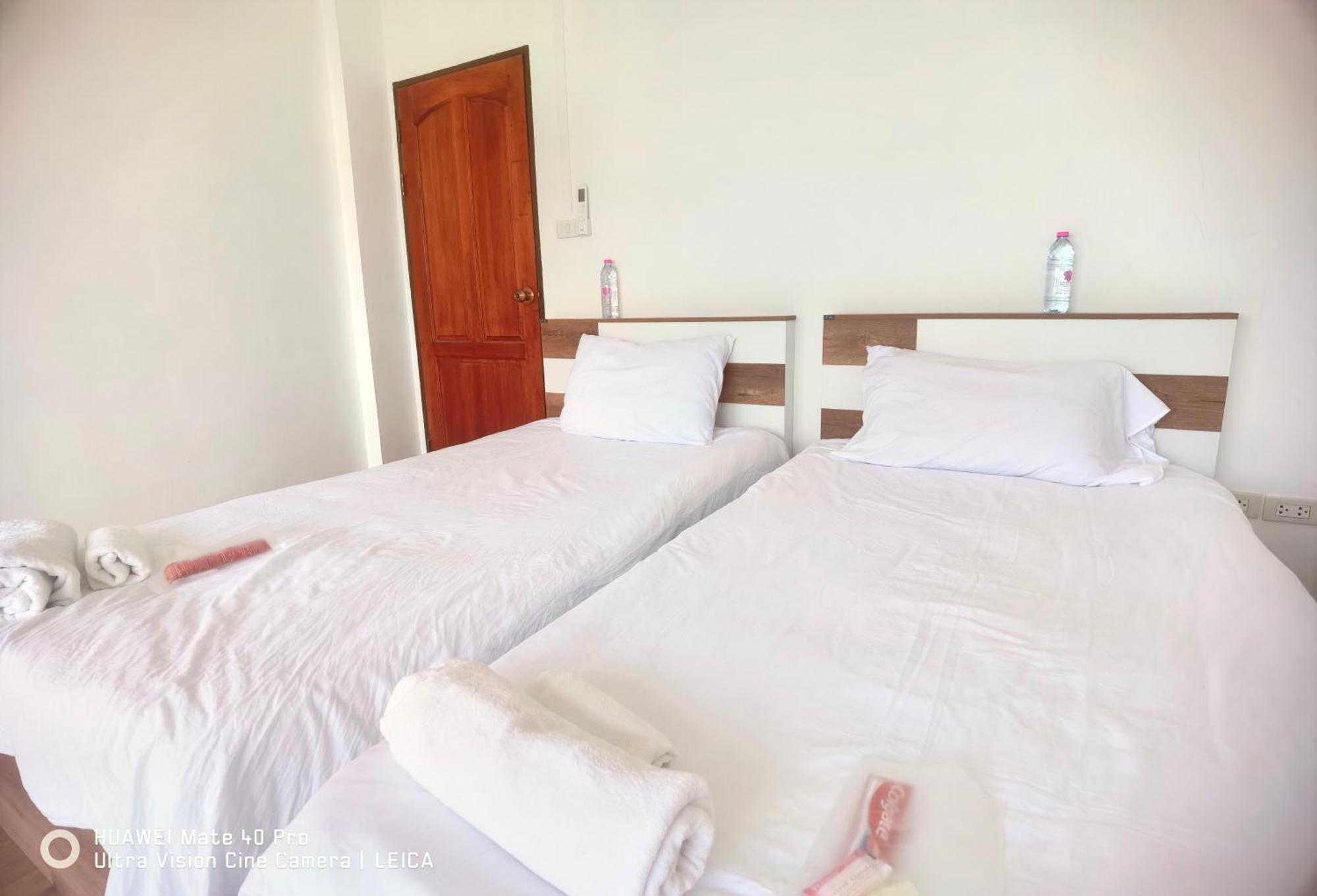 115 Townhouse 호텔 Ban Khlong Krang 외부 사진