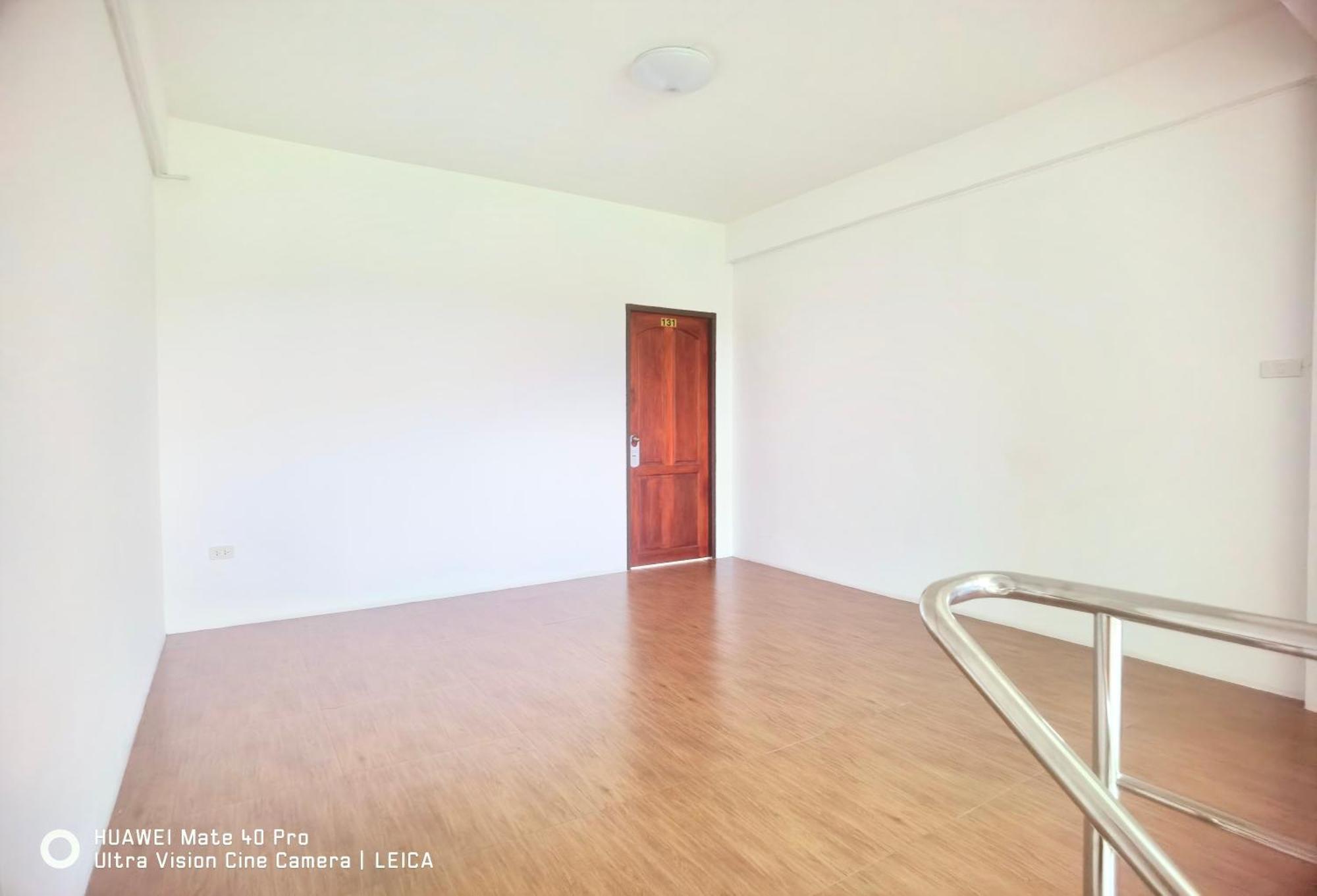 115 Townhouse 호텔 Ban Khlong Krang 외부 사진