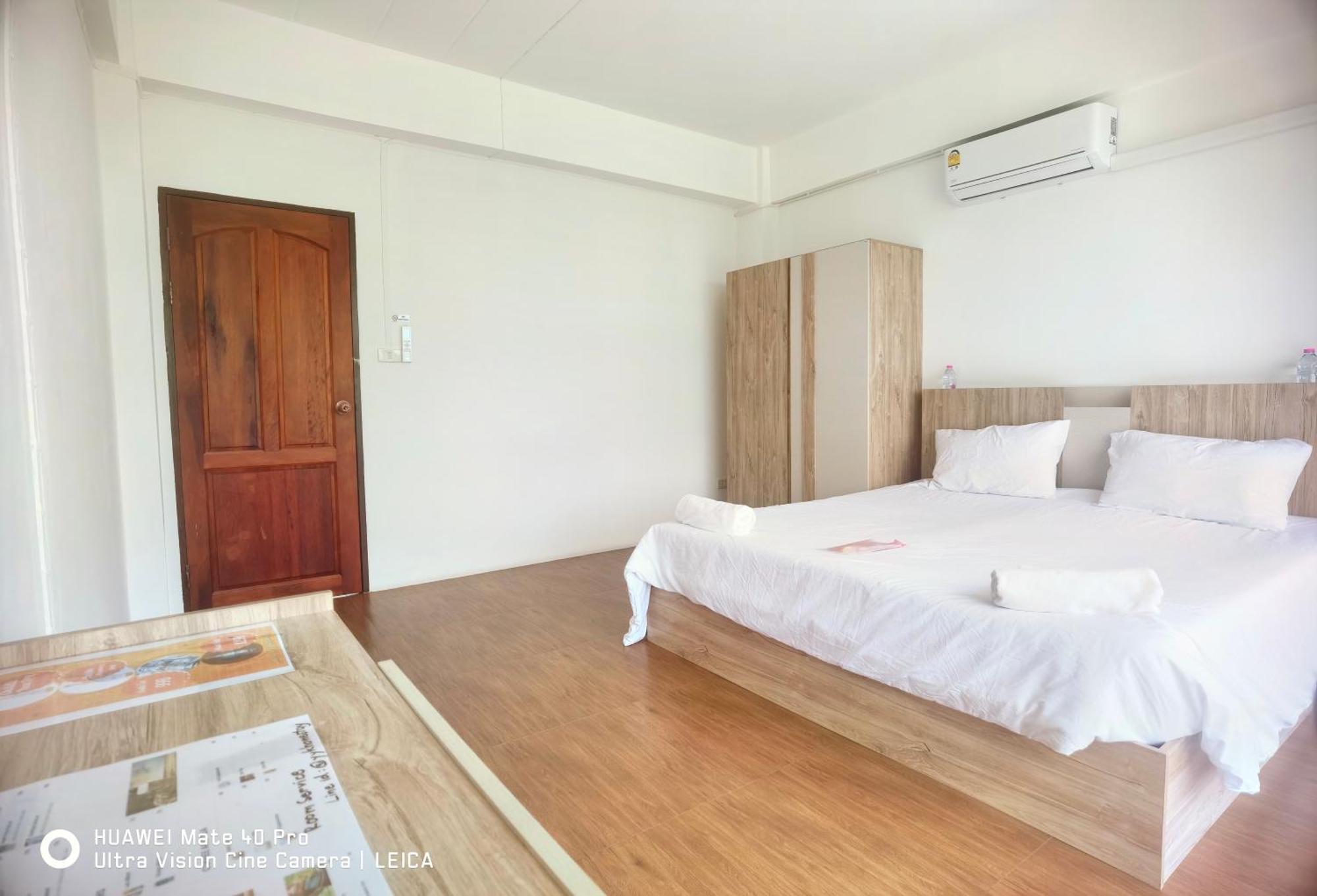115 Townhouse 호텔 Ban Khlong Krang 외부 사진