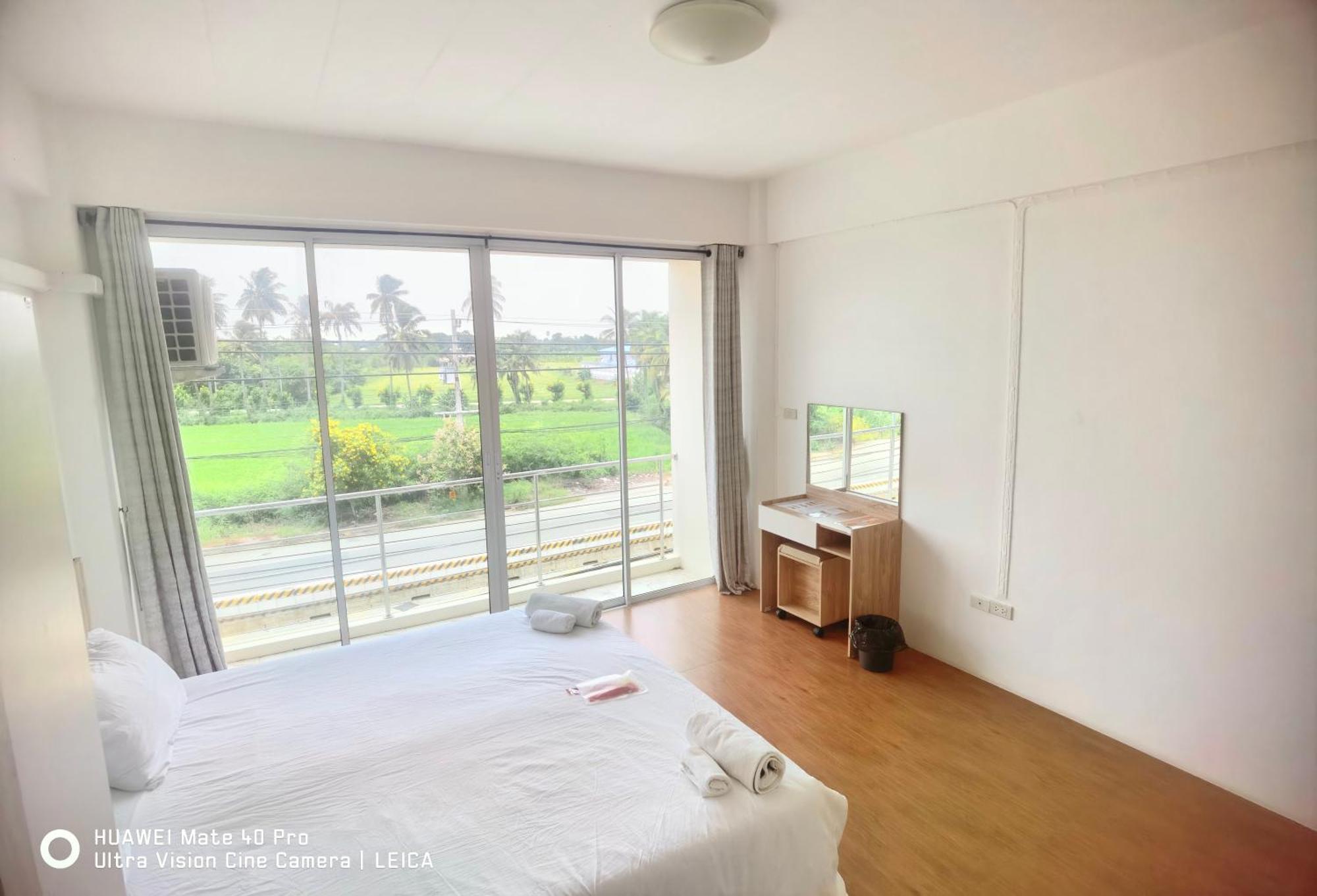 115 Townhouse 호텔 Ban Khlong Krang 외부 사진