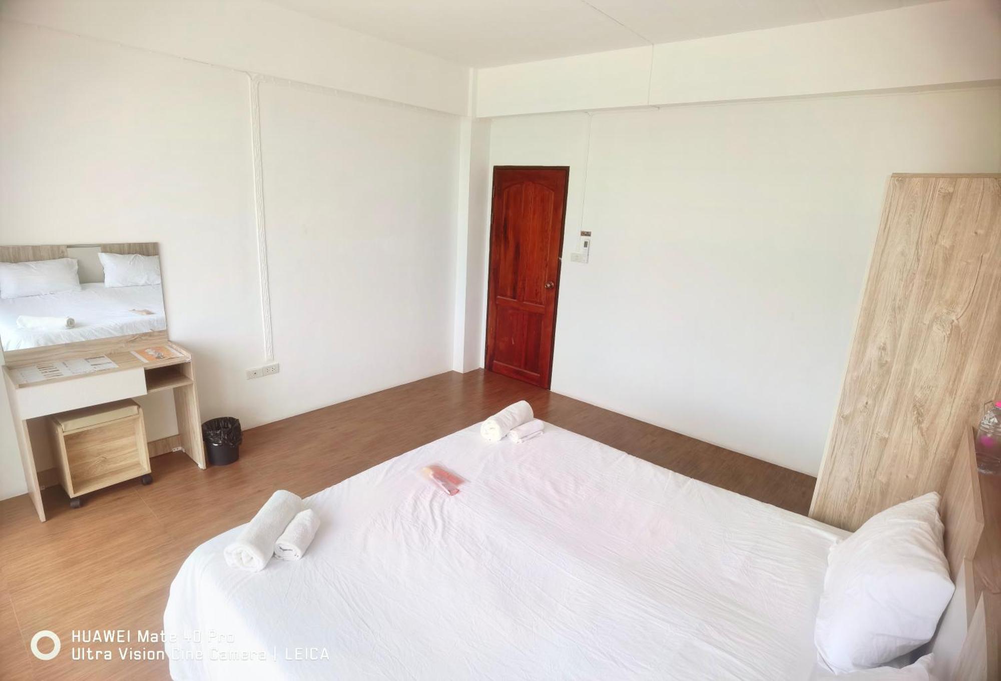 115 Townhouse 호텔 Ban Khlong Krang 외부 사진