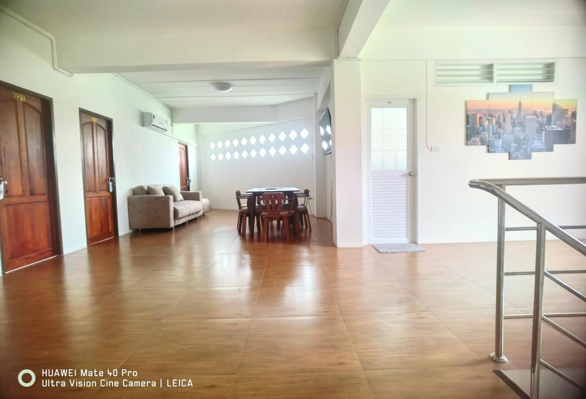 115 Townhouse 호텔 Ban Khlong Krang 외부 사진
