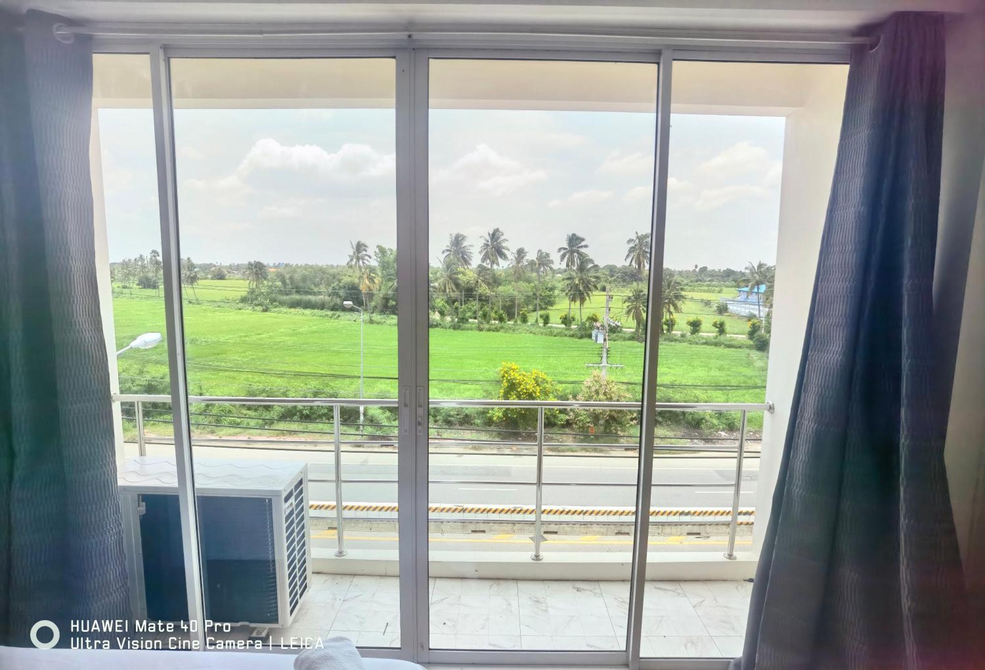 115 Townhouse 호텔 Ban Khlong Krang 외부 사진
