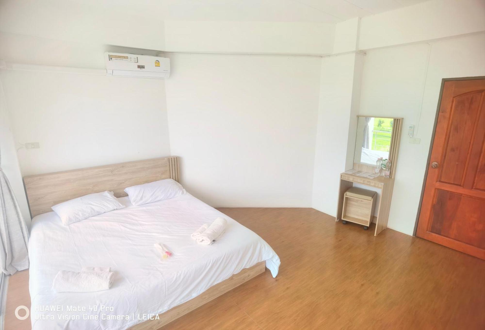 115 Townhouse 호텔 Ban Khlong Krang 외부 사진