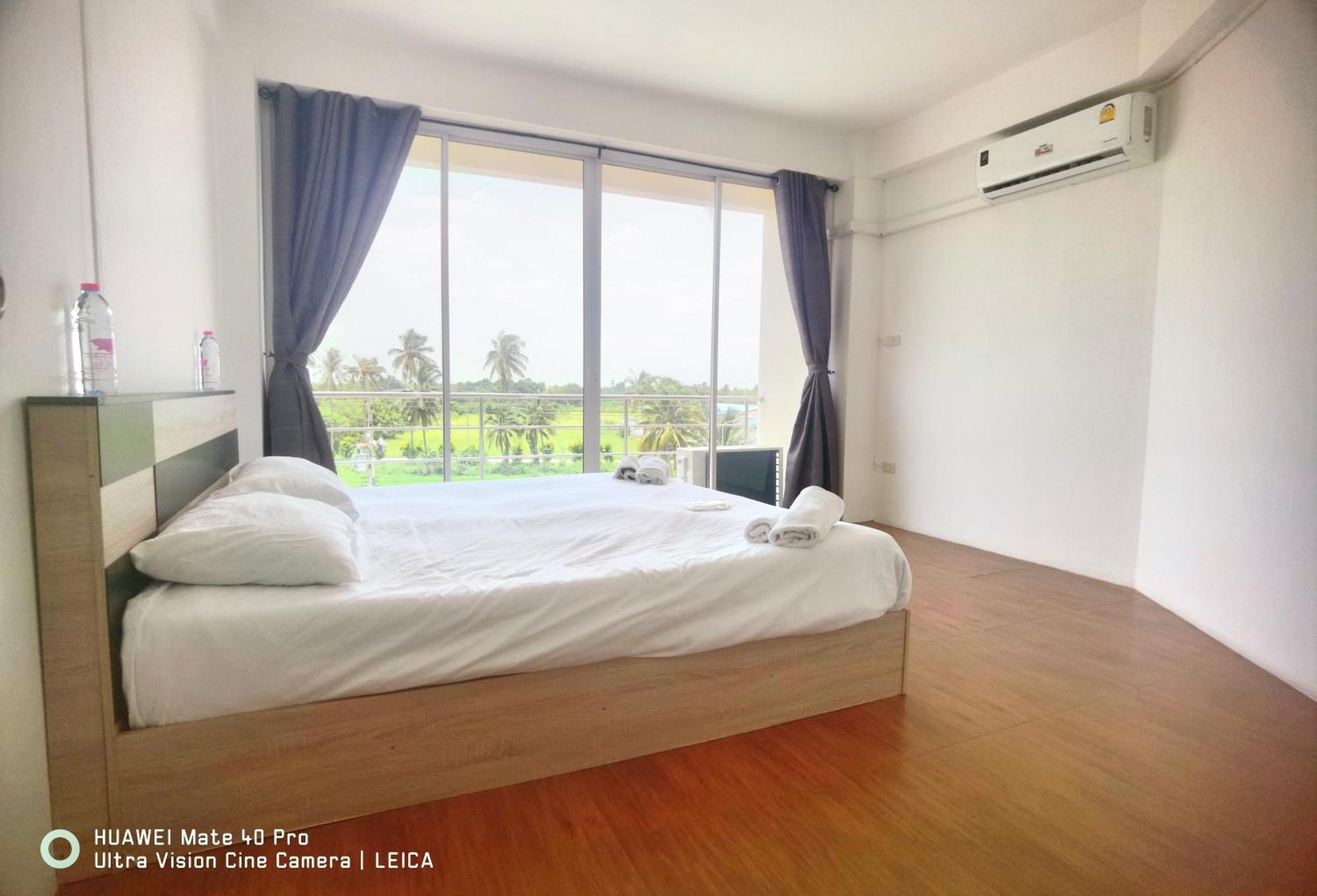 115 Townhouse 호텔 Ban Khlong Krang 외부 사진